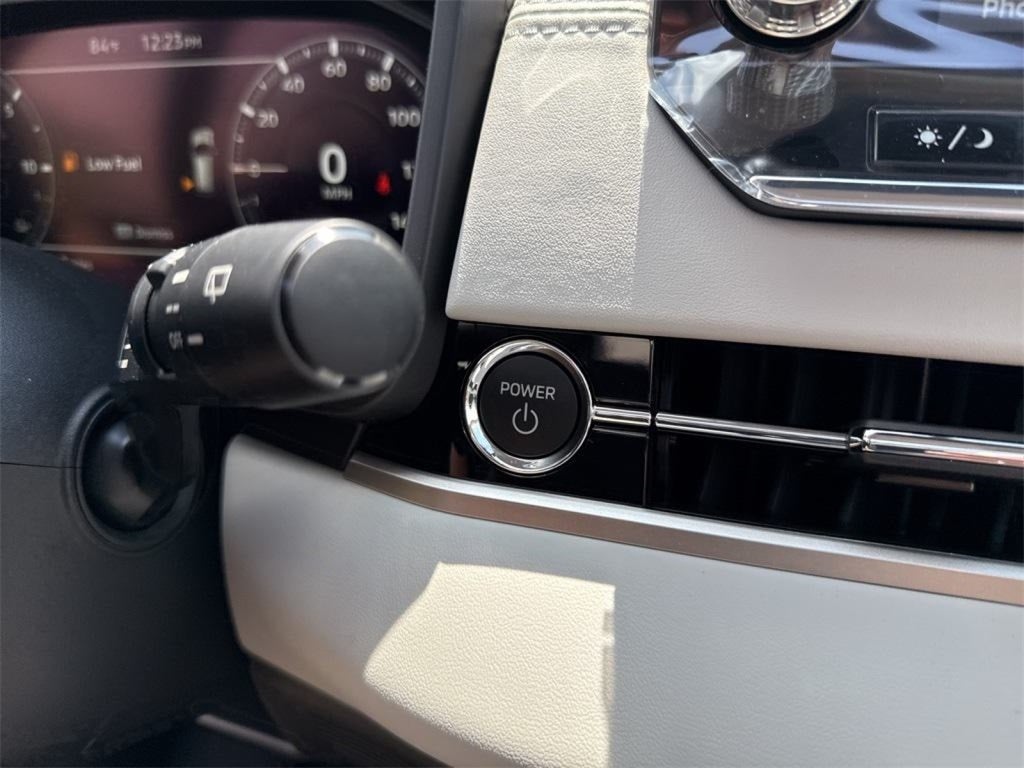 2025 Mitsubishi Outlander PHEV SEL