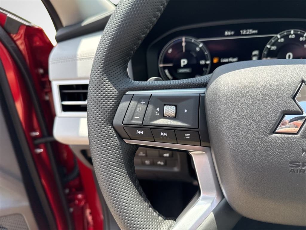 2025 Mitsubishi Outlander PHEV SEL