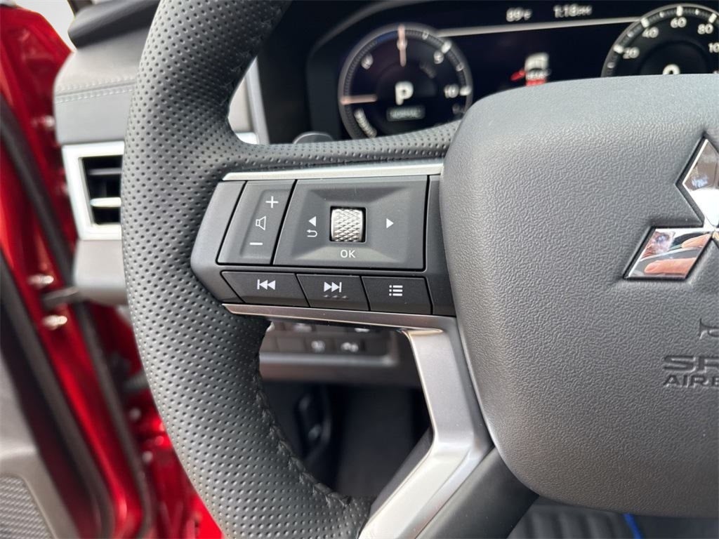 2025 Mitsubishi Outlander PHEV SEL