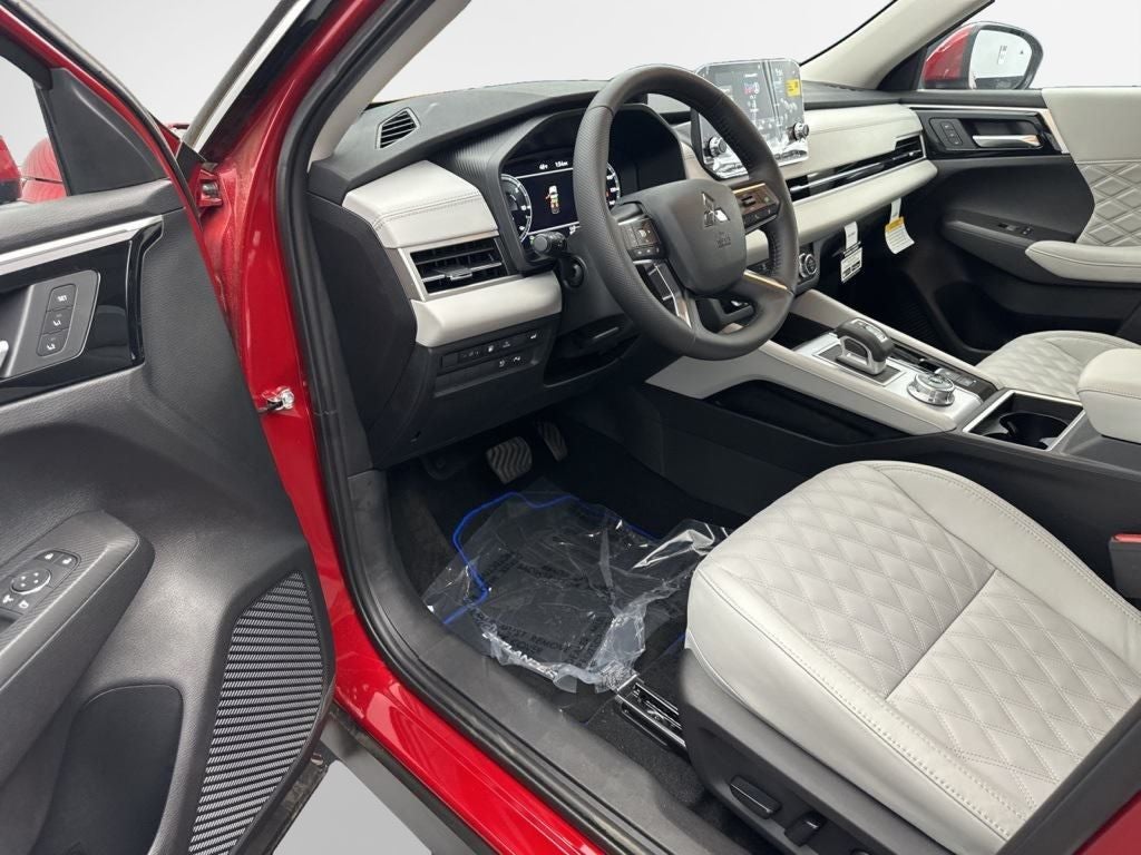 2025 Mitsubishi Outlander PHEV SEL