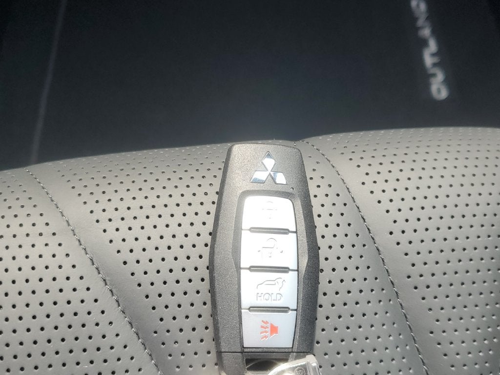 2026 Mitsubishi Outlander PHEV SEL Black Edition