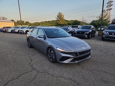 2025 Hyundai Elantra Limited