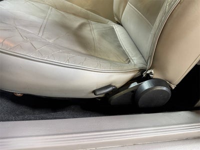 2002 Ford Mustang V6 Deluxe