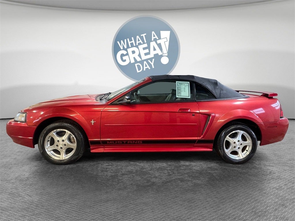 2002 Ford Mustang V6 Deluxe