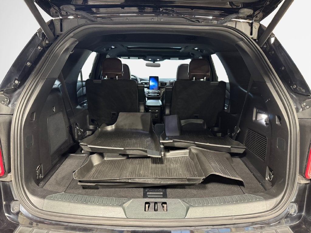 2020 Ford Explorer Platinum Premium Tech Pkg