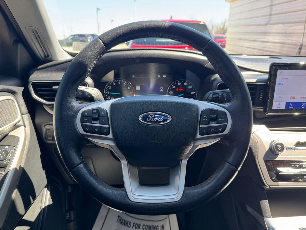 2023 Ford Explorer XLT