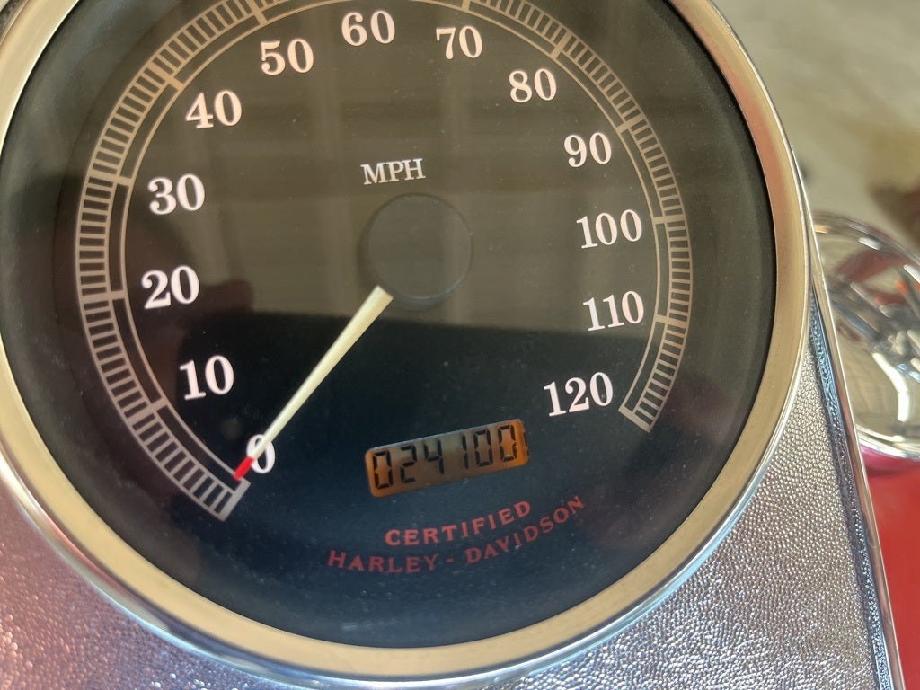 2001 Harley-Davidson Softail Base