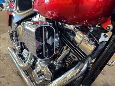2001 Harley-Davidson Softail Base