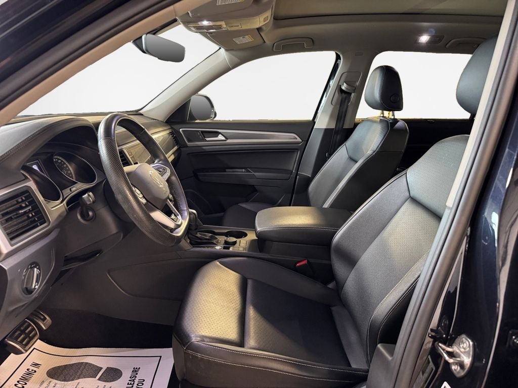 2021 Volkswagen Atlas 3.6L V6 SE w/Technology R-Line