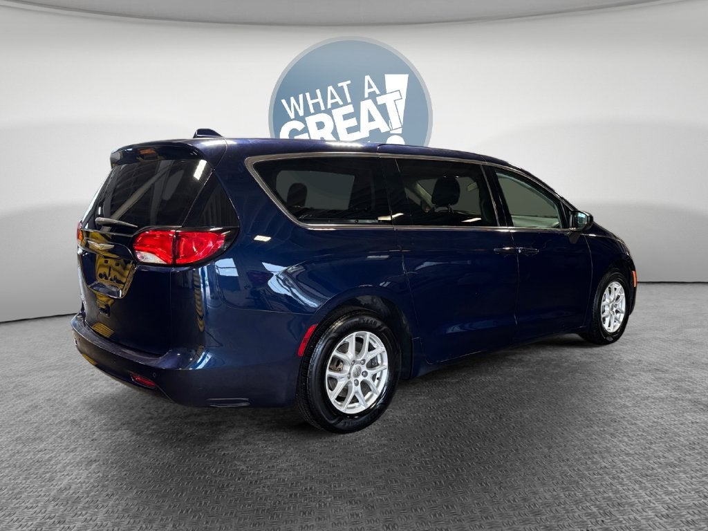 2018 Chrysler Pacifica LX Safely Tech Pkg