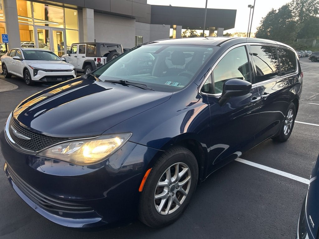 2018 Chrysler Pacifica LX Safely Tech Pkg