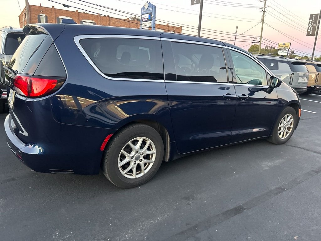 2018 Chrysler Pacifica LX Safely Tech Pkg
