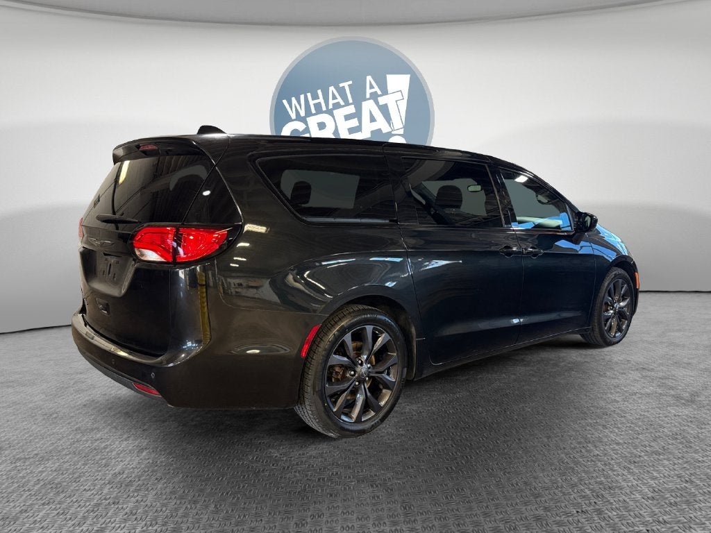2019 Chrysler Pacifica Touring Plus