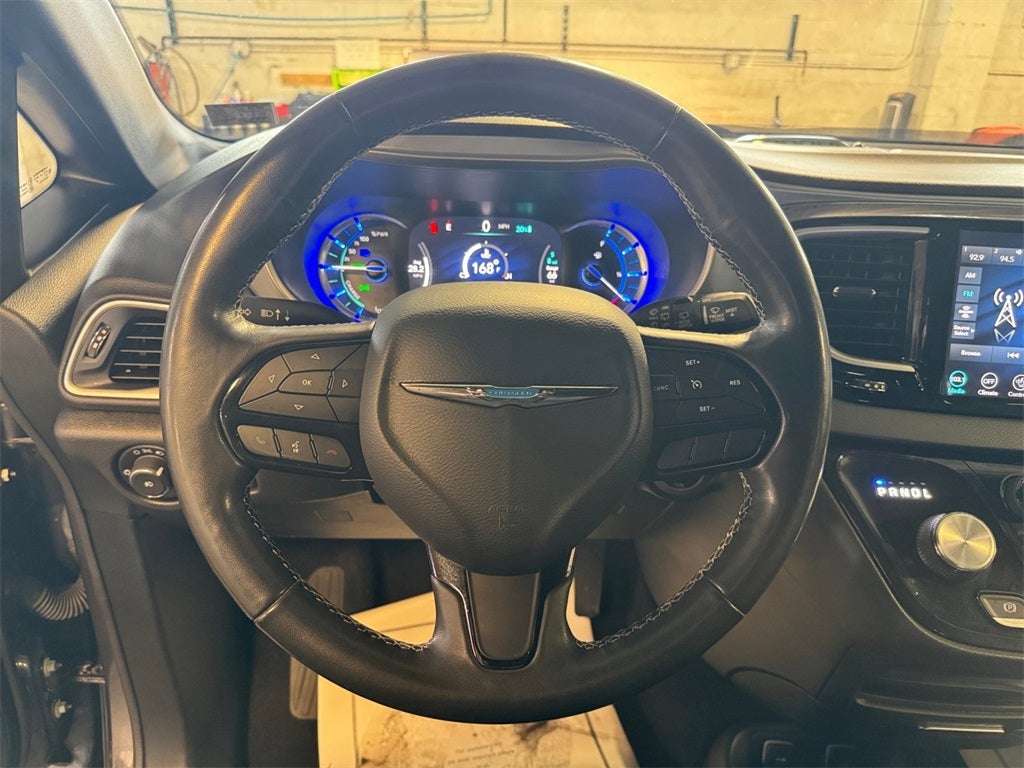 2020 Chrysler Pacifica Hybrid Touring DVD