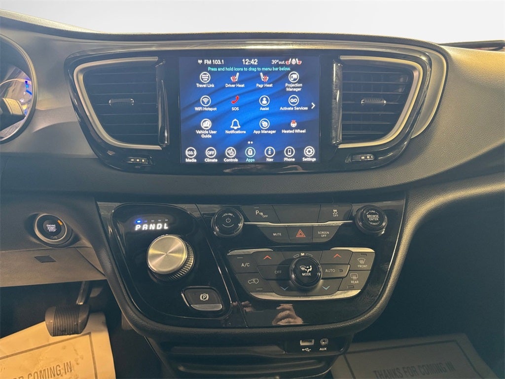 2020 Chrysler Pacifica Hybrid Touring DVD