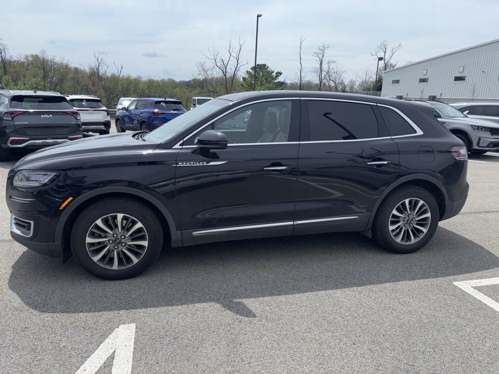 2020 Lincoln Nautilus Reserve