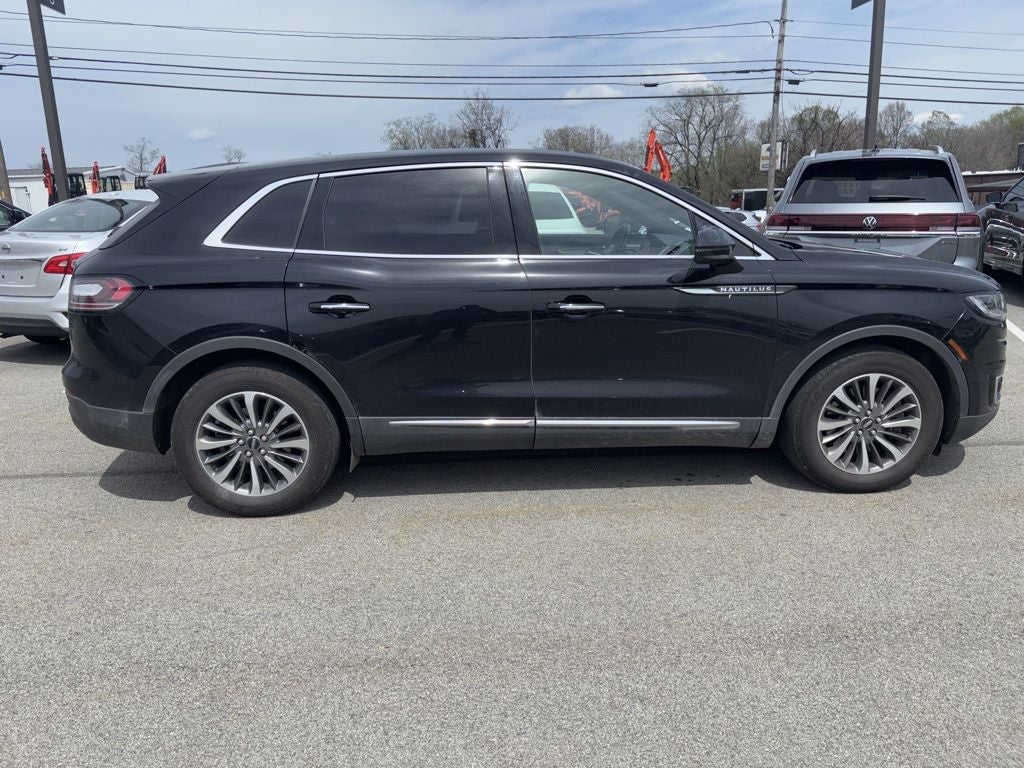 2020 Lincoln Nautilus Reserve