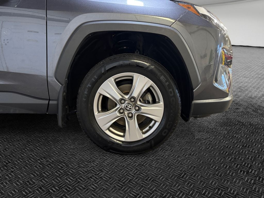 2023 Toyota RAV4 XLE MOON RF