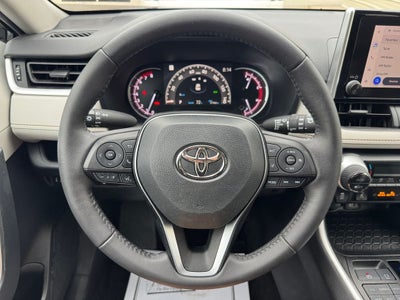 2023 Toyota RAV4 XLE MOON RF