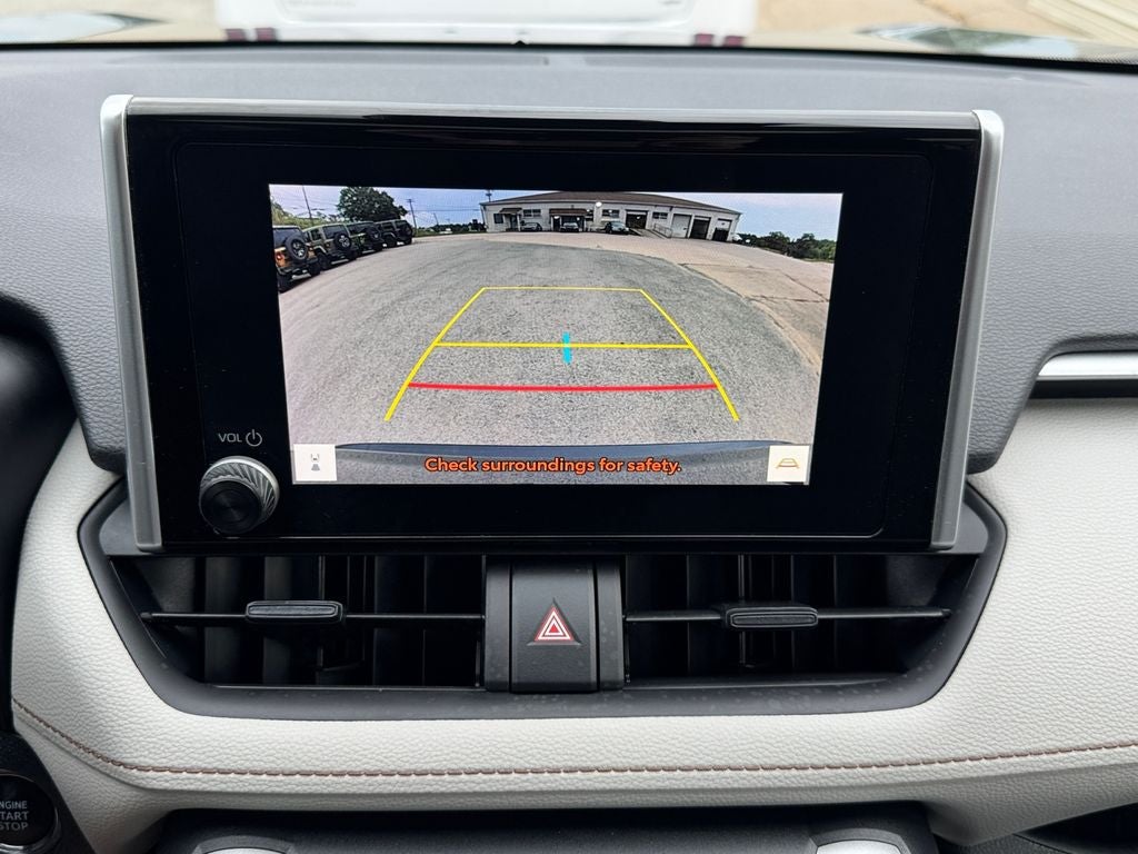 2023 Toyota RAV4 XLE MOON RF