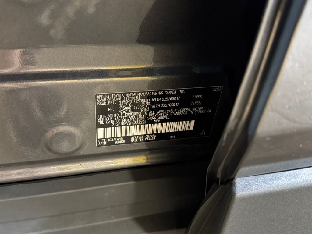 2023 Toyota RAV4 XLE MOON RF
