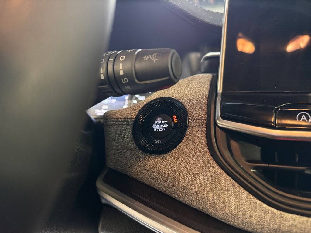 2023 Jeep Compass Latitude Lux