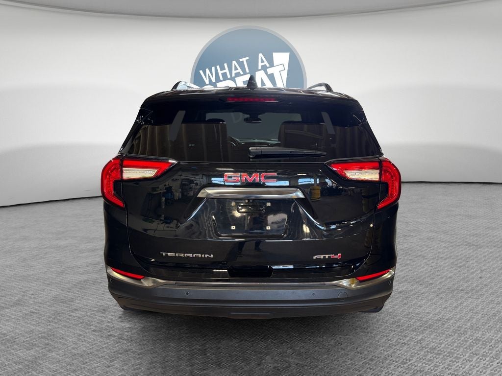 2023 GMC Terrain AT4 MOON RF