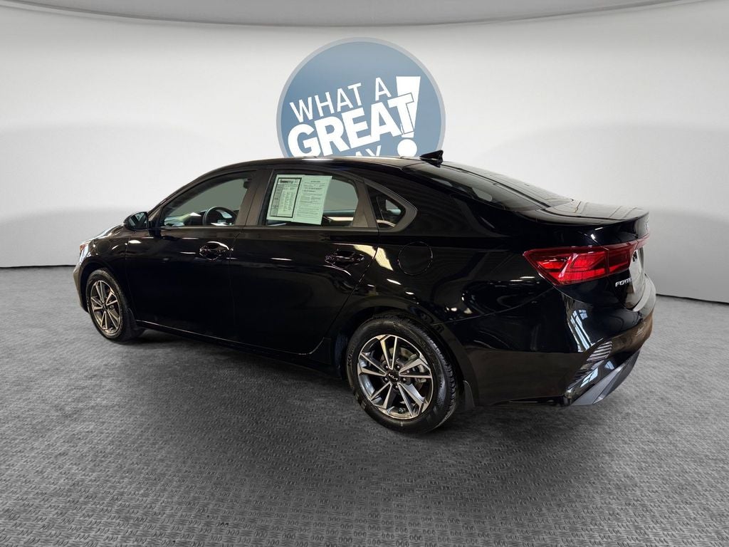 2023 Kia Forte LXS Technology Pkg