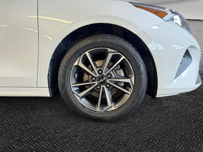 2023 Kia Forte LXS Technology Pkg