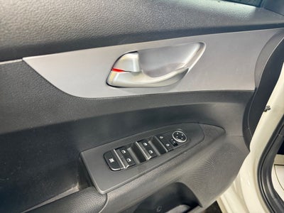 2023 Kia Forte LXS Technology Pkg