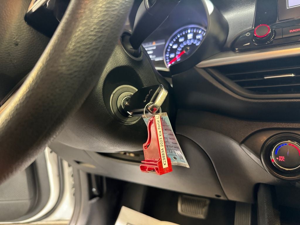 2023 Kia Forte LXS Technology Pkg