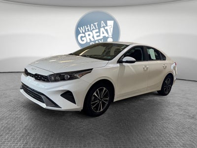 2023 Kia Forte LXS Technology Pkg