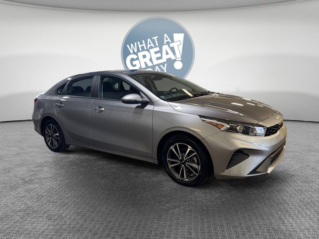 2023 Kia Forte LXS Technology Pkg