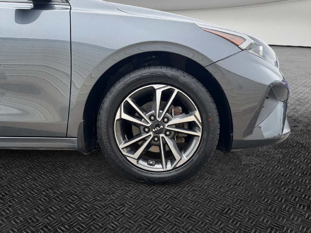 2023 Kia Forte LXS Technology Pkg