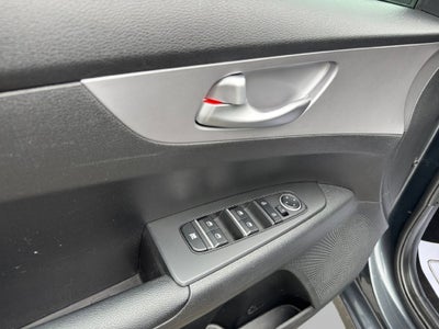 2023 Kia Forte LXS Technology Pkg