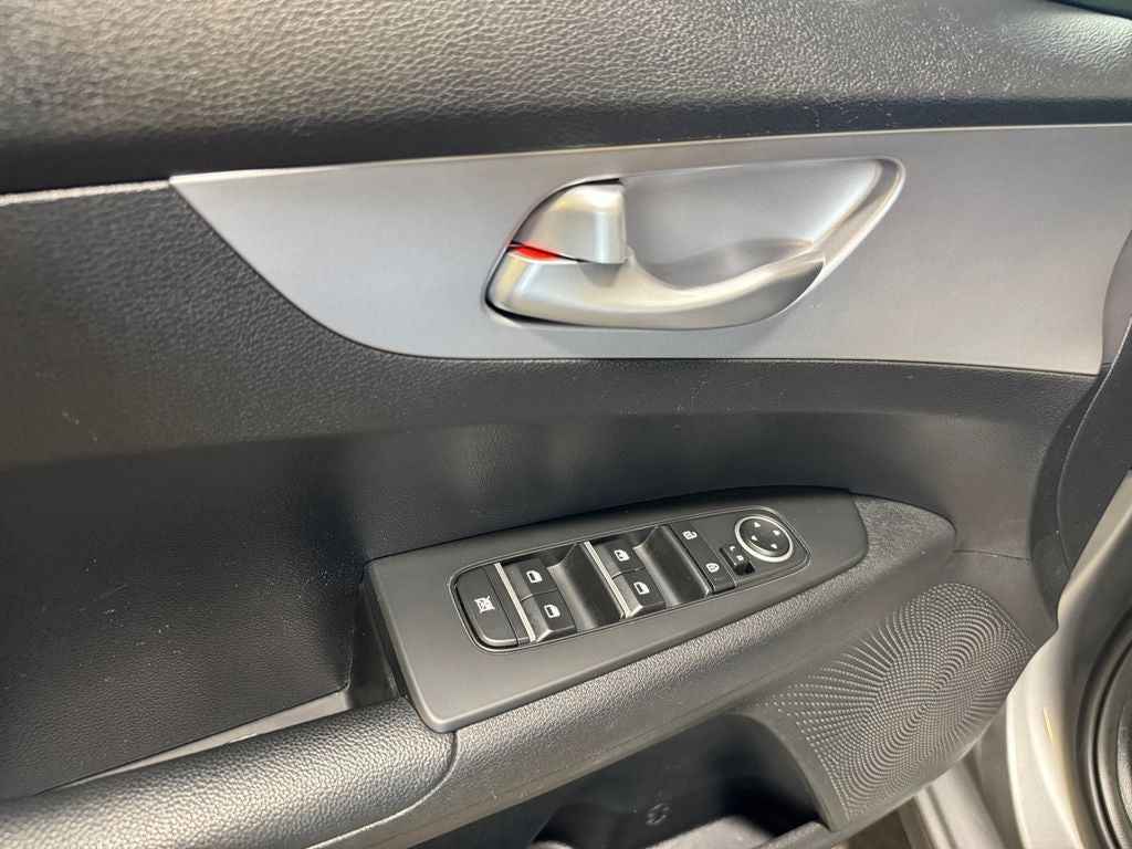 2024 Kia Forte LXS Technology Pkg