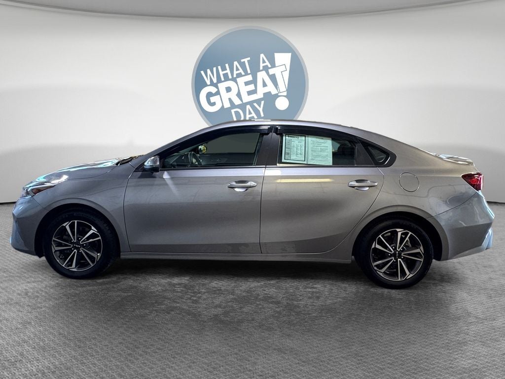 2024 Kia Forte LXS Technology Pkg