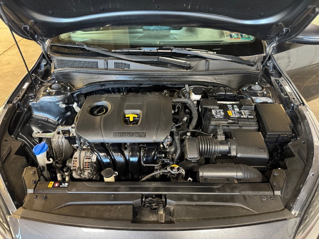 2023 Kia Forte LXS Technology Pkg