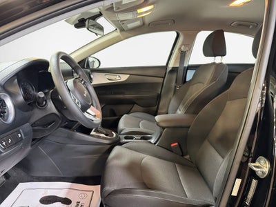 2024 Kia Forte LXS Technology Pkg