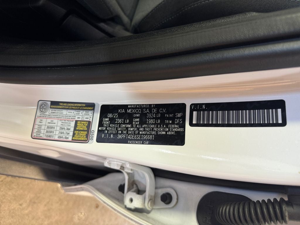 2025 Kia K4 LXS