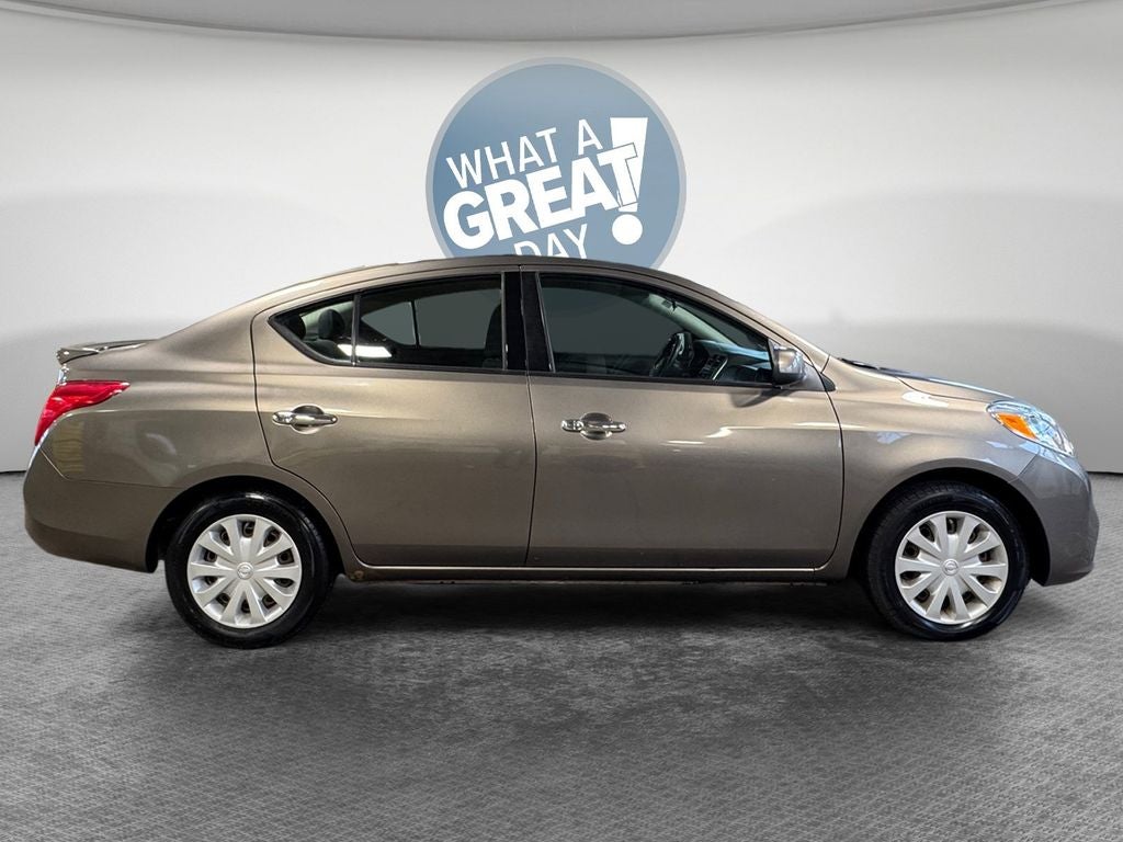 2014 Nissan Versa 1.6 SV