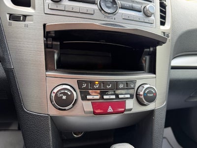 2011 Subaru Legacy 2.5i Premium