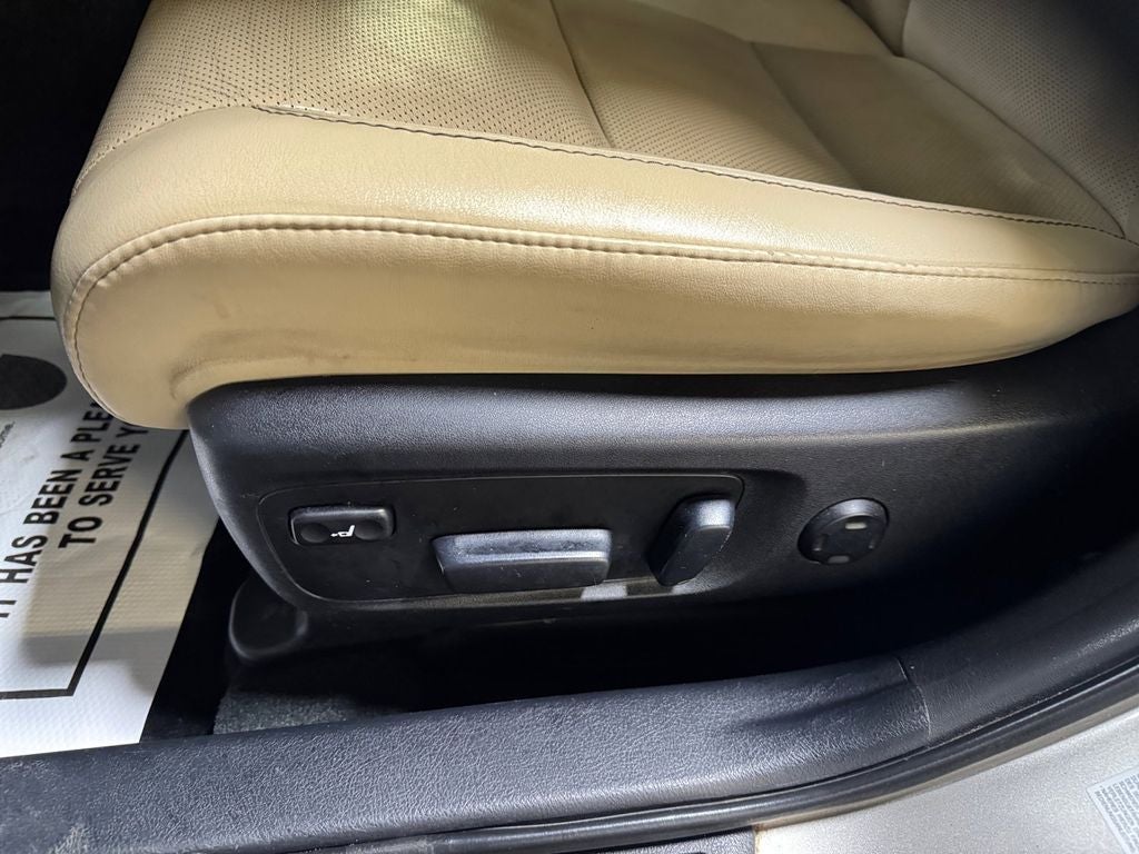 2013 Toyota Avalon Hybrid Limited