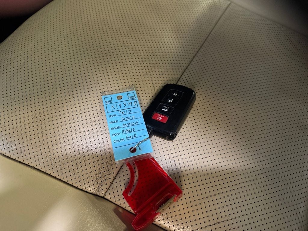 2013 Toyota Avalon Hybrid Limited