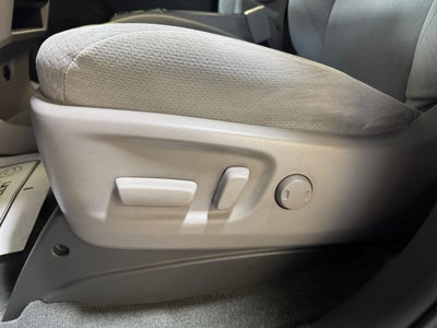 2015 Toyota Sienna LE 7 Passenger