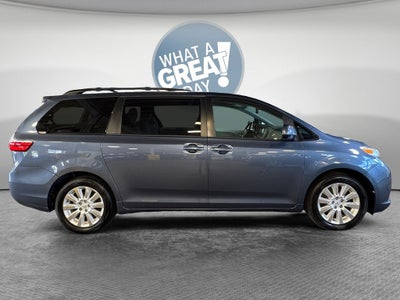 2015 Toyota Sienna LE 7 Passenger