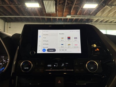 2023 Toyota Highlander Hybrid XLE