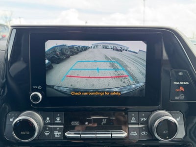 2023 Toyota Highlander Hybrid XLE