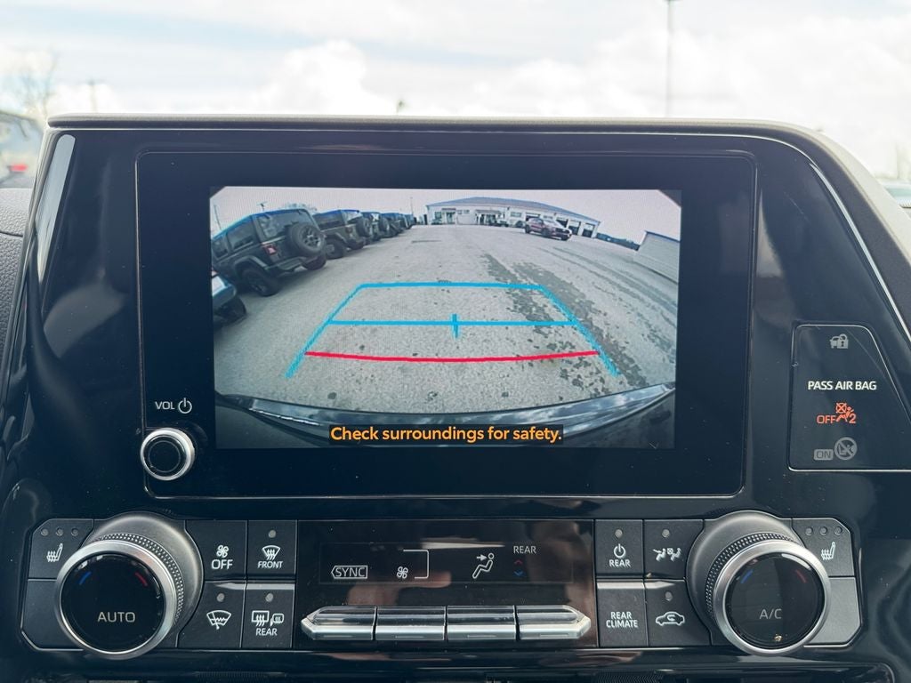 2023 Toyota Highlander Hybrid XLE