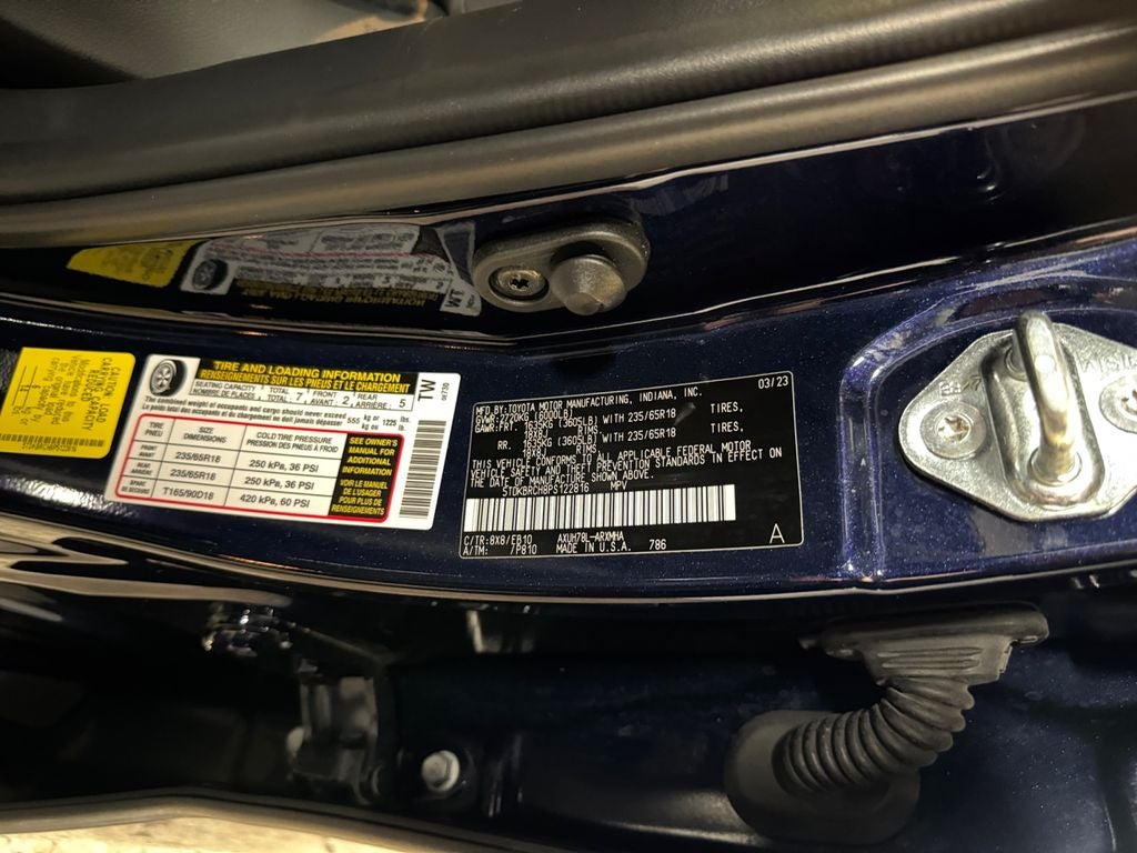 2023 Toyota Highlander Hybrid XLE